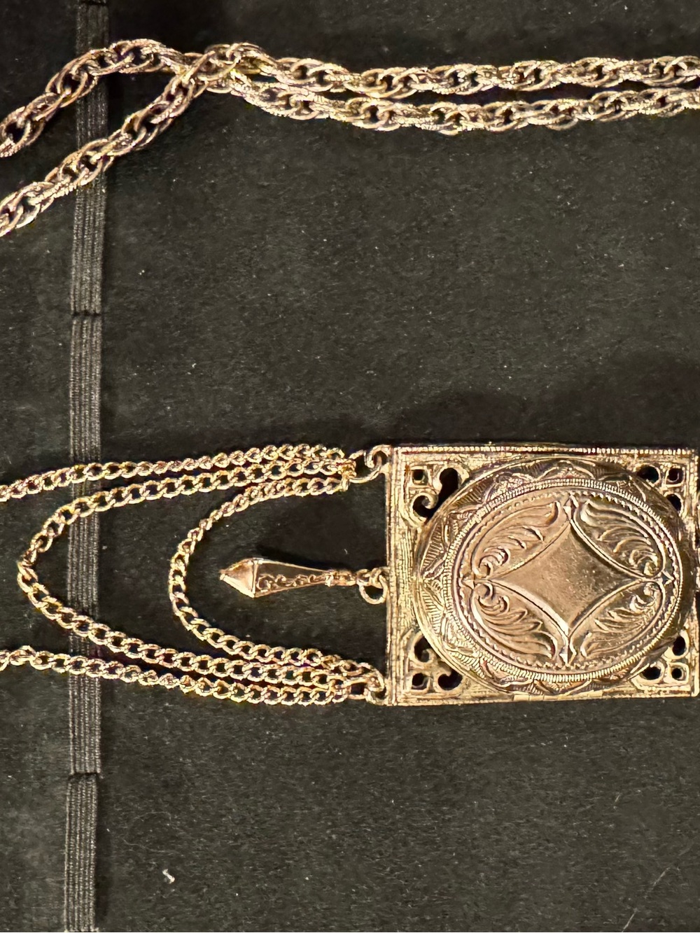 Vintage Gold-Tone Rectangle Locket Pendant Chain Necklace